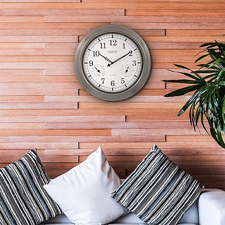 9. La Crosse Technology WT-3181PL-INT Outdoor Clock